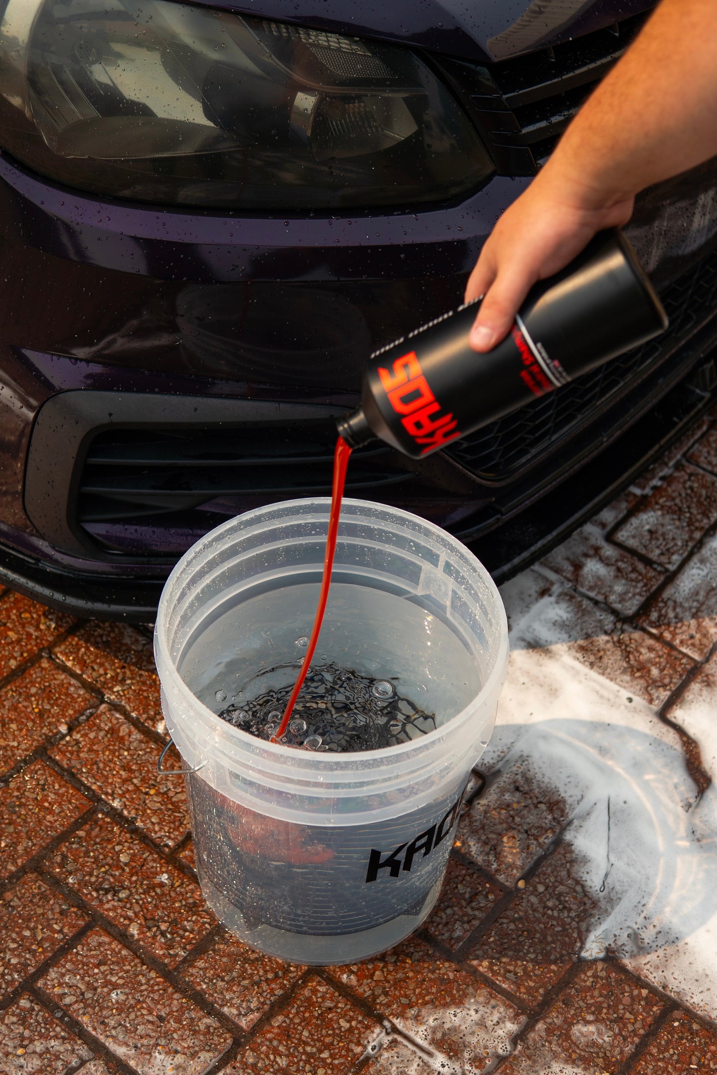 Seau de lavage transparent Kaos de 20 L avec protection contre les grains